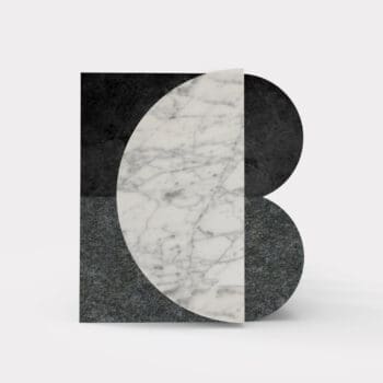 Blanc Carrare confie son idetité visuelle à Ich&Kar. Une signature contemporaine entre tradition et modernité où se mêlent marbre et lave.