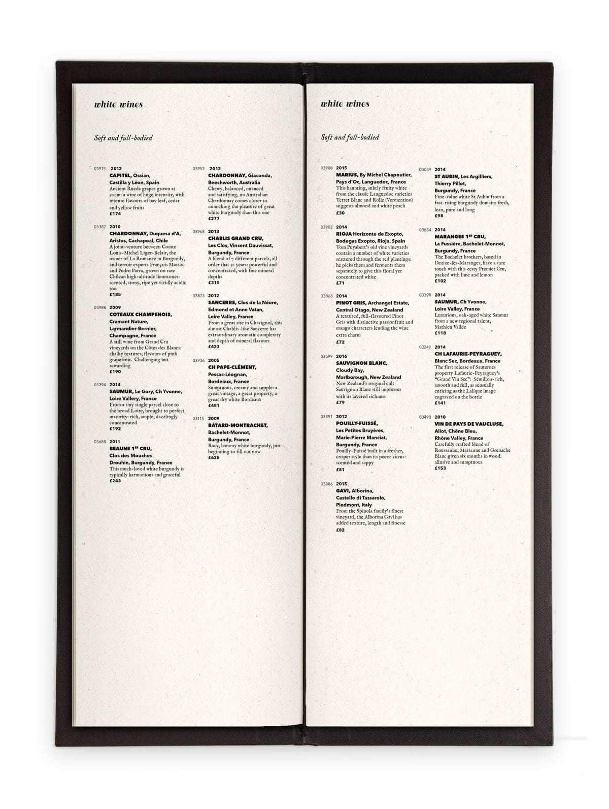 La mise en page se pare de deux colonnes nettes et raffinées et des grandes cuvées suffisent à l’habiller. Basique et indémodable, so chic, so few, so french ! La carte des vins de la Gallery du Sketch signé Ichetkar