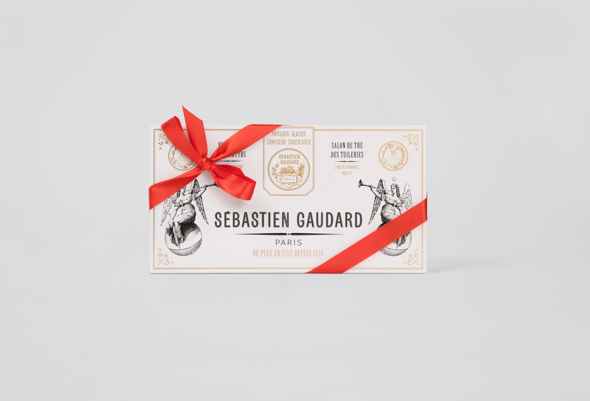 Boîte à gâteau orné de gravures, rétro du salon de thé pâtisserie de sébastien gaudard dessiné par ichetkar