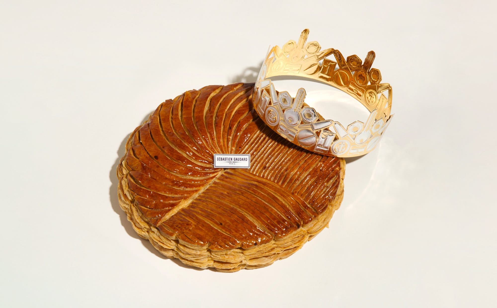 La galette des rois Sebastien Gaudard, design de la couronne par IchetKar