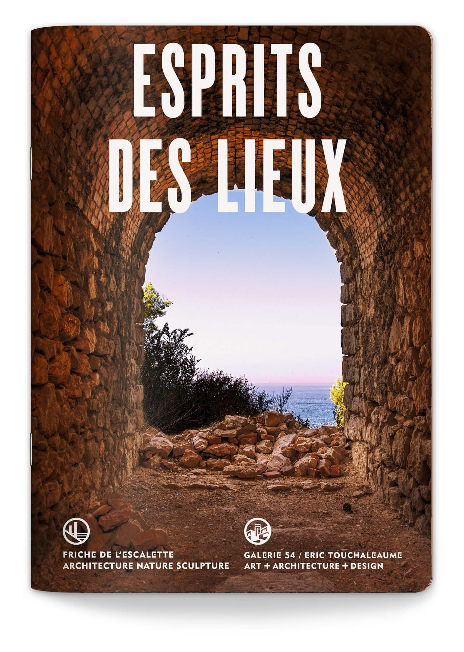 Couverture du livret de la saison 2021 de l'exposition Esprits des lieux à la Friche de l'escalette à Marseille, design IchetKar