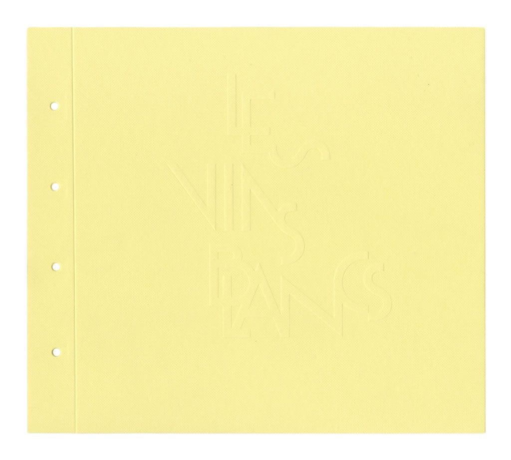 Composition typographique gaufrés pour la tête de chapitre des vins blancs signé IchetKar pour le restaurant Blazac de Pierre Gagnaire