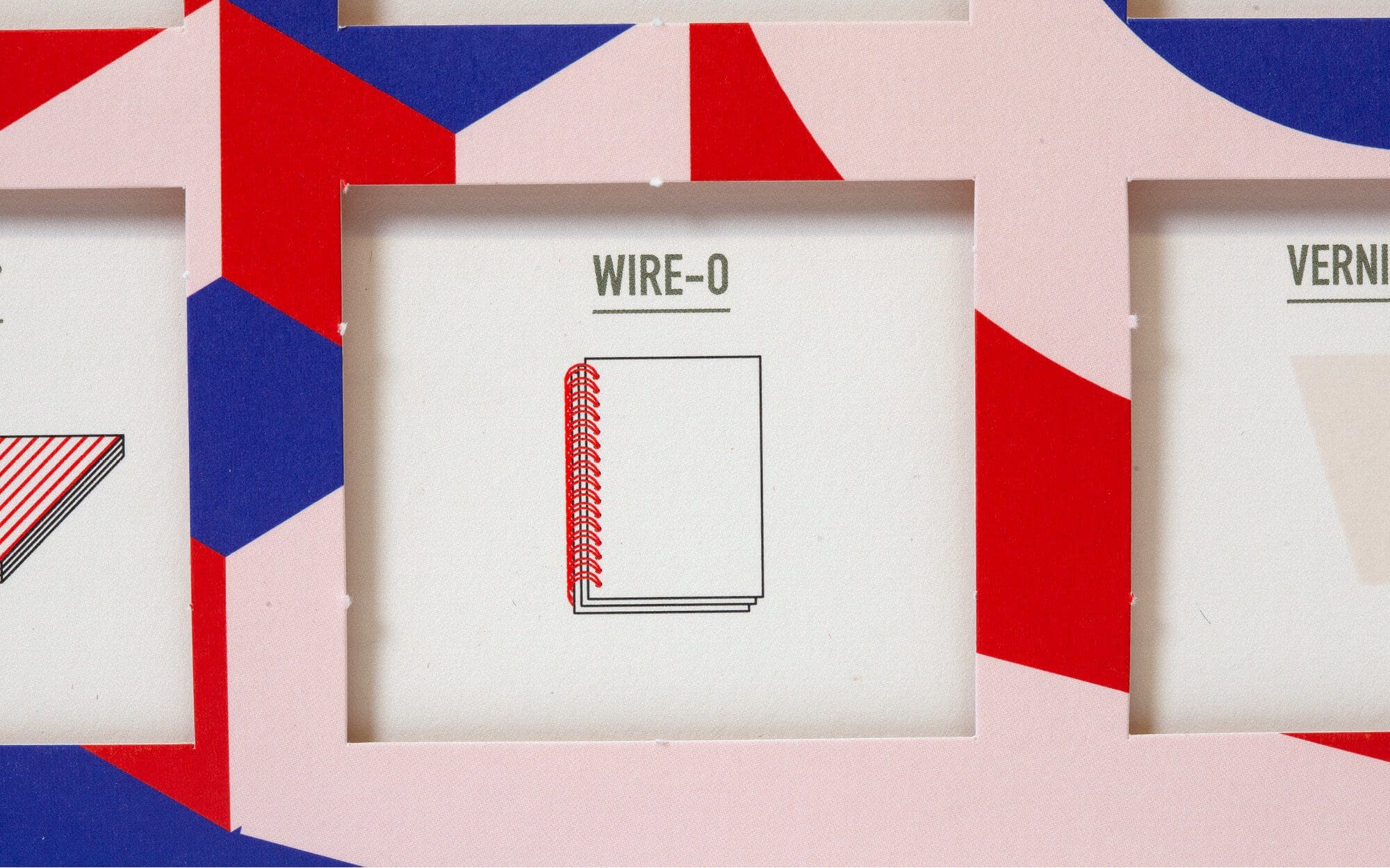 illustration wire-o: un des nombreux services de l'imprimerie de montreuil Picture Perfect…Ich&Kar conçoit leur calendrier de l'avent 2022